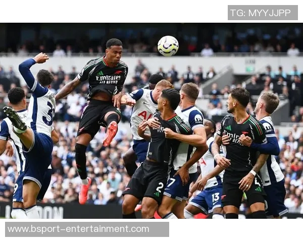 巴萨友谊赛大胜热刺五球狂潮乌龙球成全场焦点引发热议