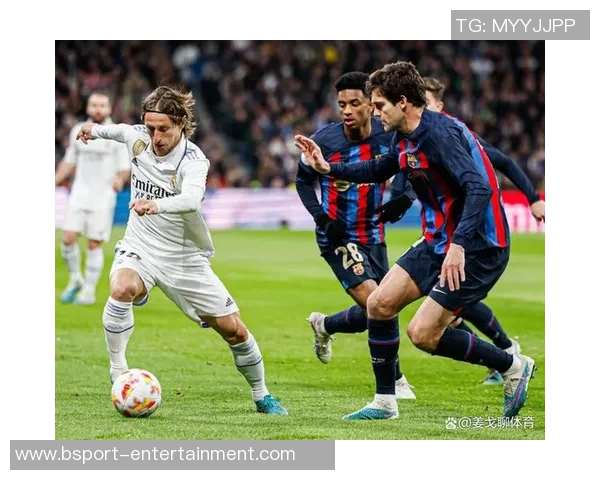 国王杯精彩对决莱比锡大胜拜仁乌龙球成比赛转折点