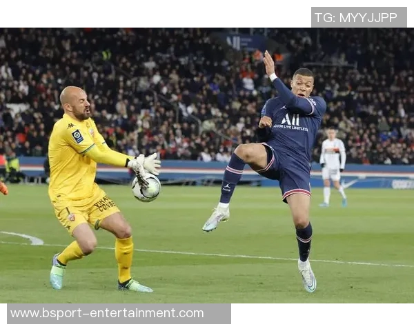 巴黎圣日耳曼友谊赛大胜那不勒斯补时进球点燃全场激情